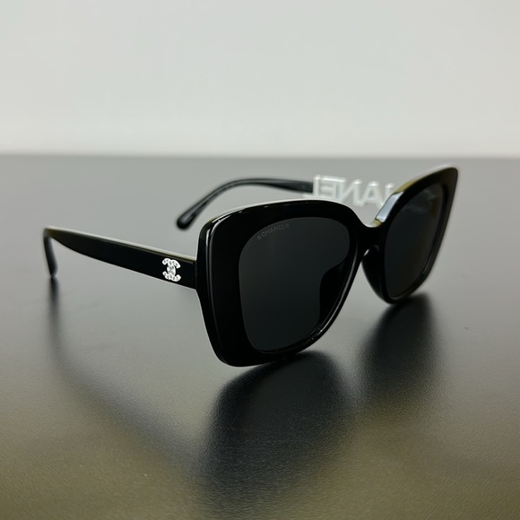 Chanel Sunglasses Rhinestone Logo 5422-B-A c.1026/S4 100% UVA UVB Protection - Picture 4 of 16